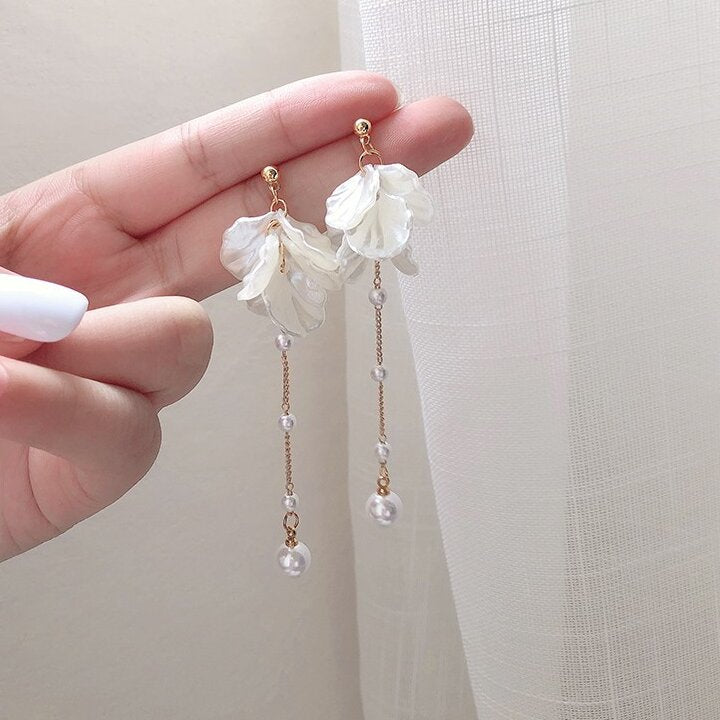 Romanttinen Helmi Korvarengas erityisiin hetkiin