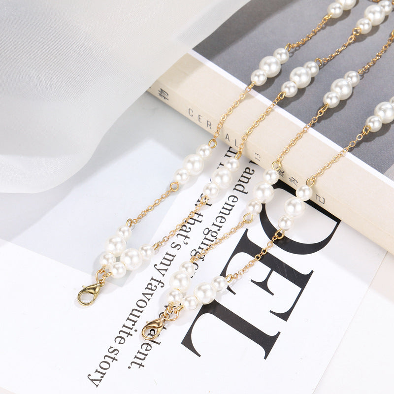 Klassinen Helmi Kaulakoru ajattomalla viehätyksellä