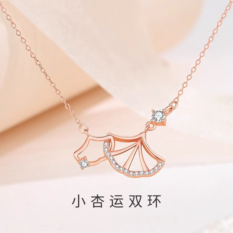 Hurmaava Kaulakoru jokaiseen tilaisuuteen