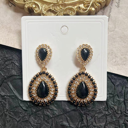 Hurmaava Korvarengas jokaiseen tilaisuuteen