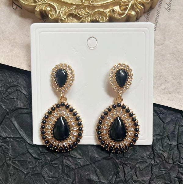 Hurmaava Korvarengas jokaiseen tilaisuuteen