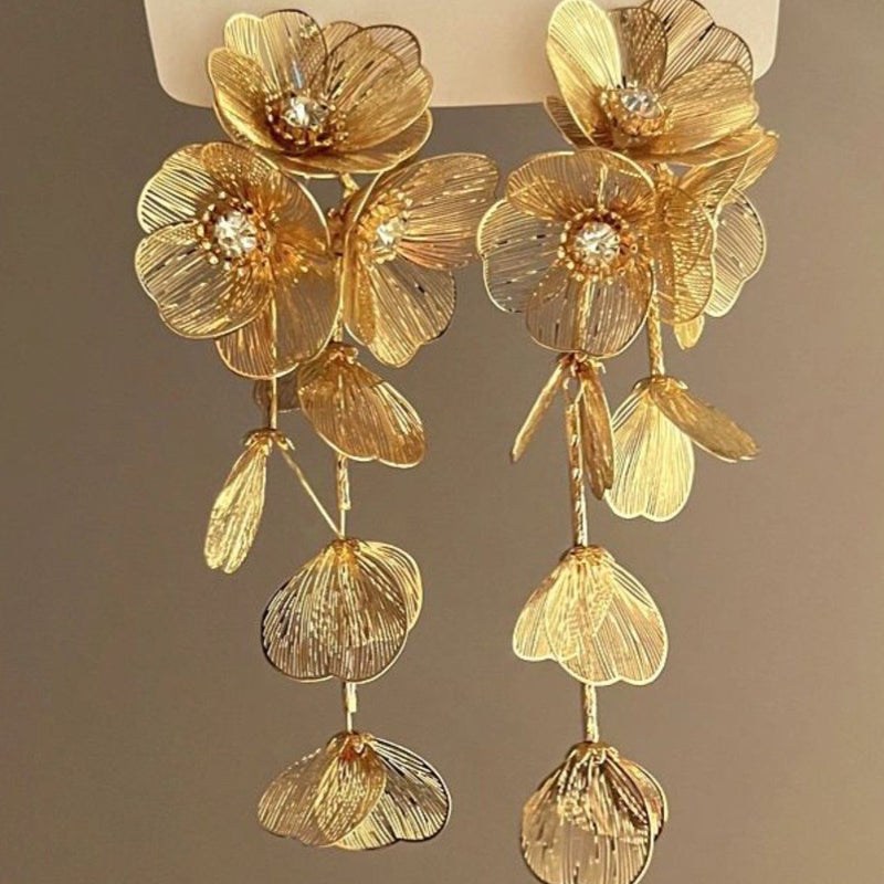 Klassinen Kulta Korvarengas ajattomalla viehätyksellä