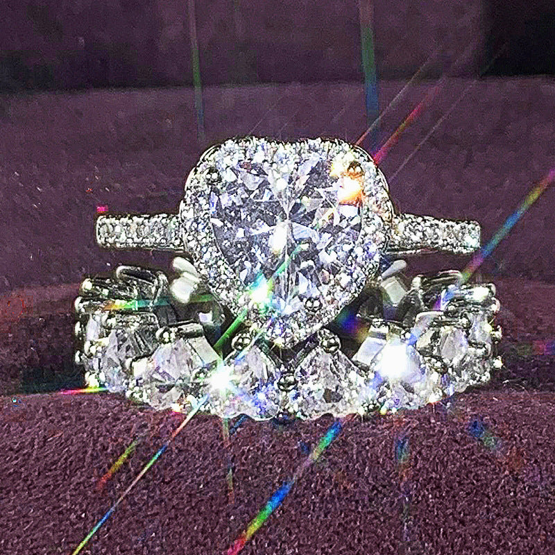 Hurmaava Sormus jokaiseen tilaisuuteen