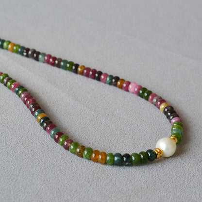 Hurmaava Helmi Kaulakoru jokaiseen tilaisuuteen