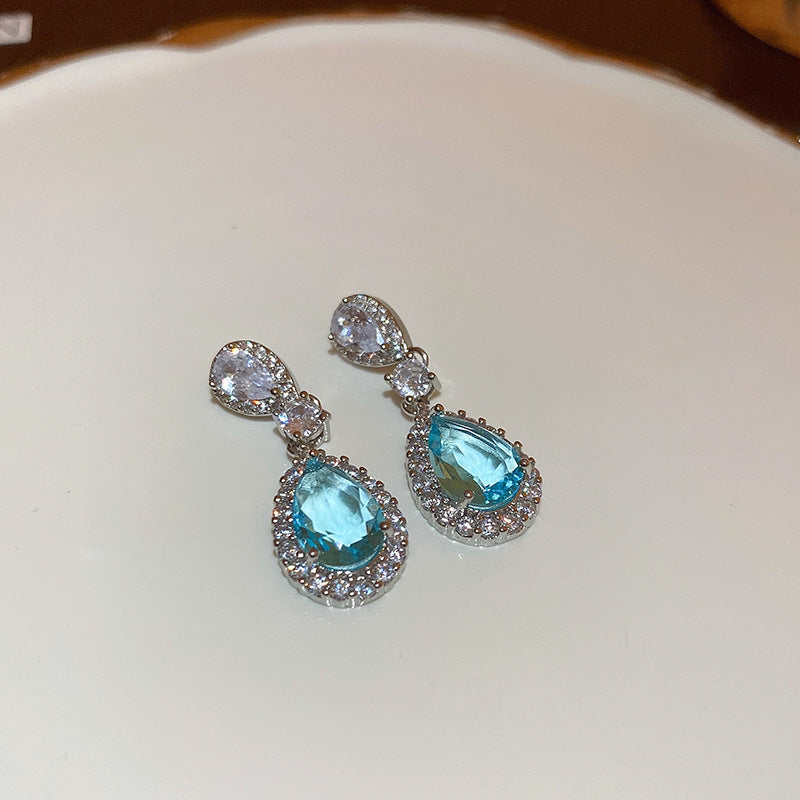 Romanttinen Korvarengas erityisiin hetkiin