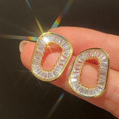 Klassinen Korvarengas ajattomalla viehätyksellä