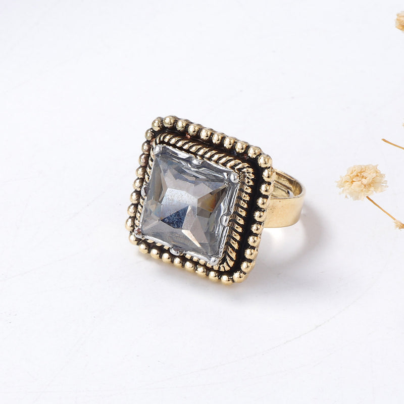 Hurmaava Koru jokaiseen tilaisuuteen