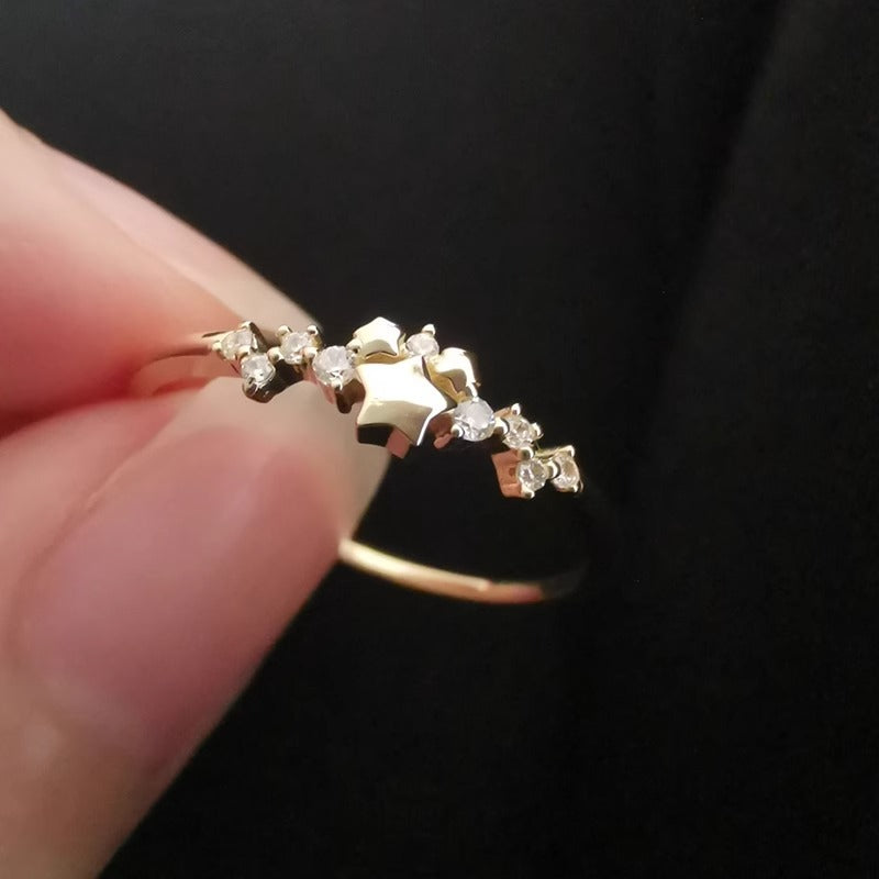 Elegantti Sormus jokaiseen tilaisuuteen