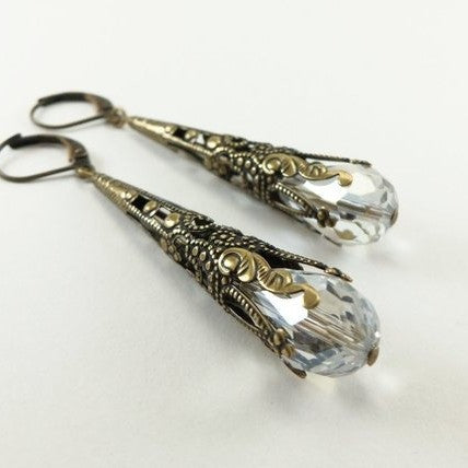 Kaunis Korvarengas ainutlaatuisella tyylillä