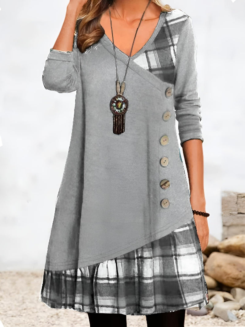 Classic Vintage Dress with a Flattering Fit