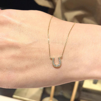 Klassinen Kulta Kaulakoru ajattomalla viehätyksellä