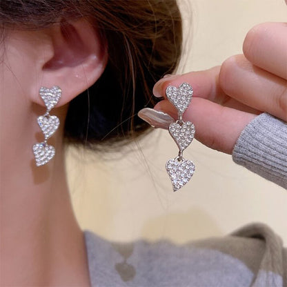 Kaunis Korvarengas ainutlaatuisella tyylillä