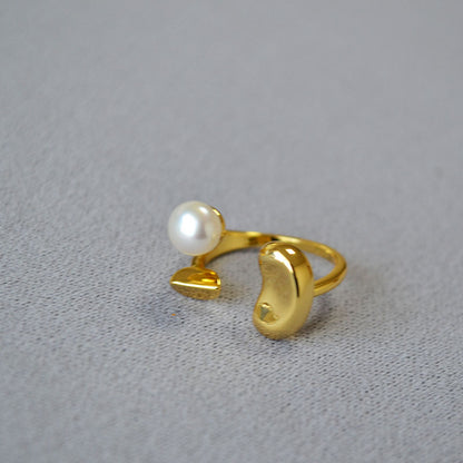 Klassinen Kulta Sormus ajattomalla viehätyksellä