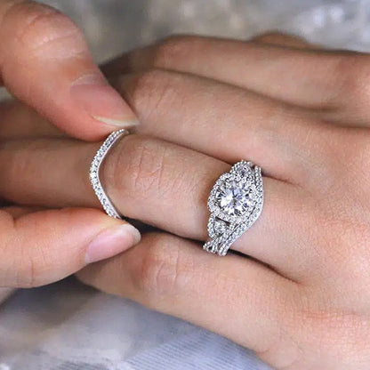 Hurmaava Korusetti jokaiseen tilaisuuteen