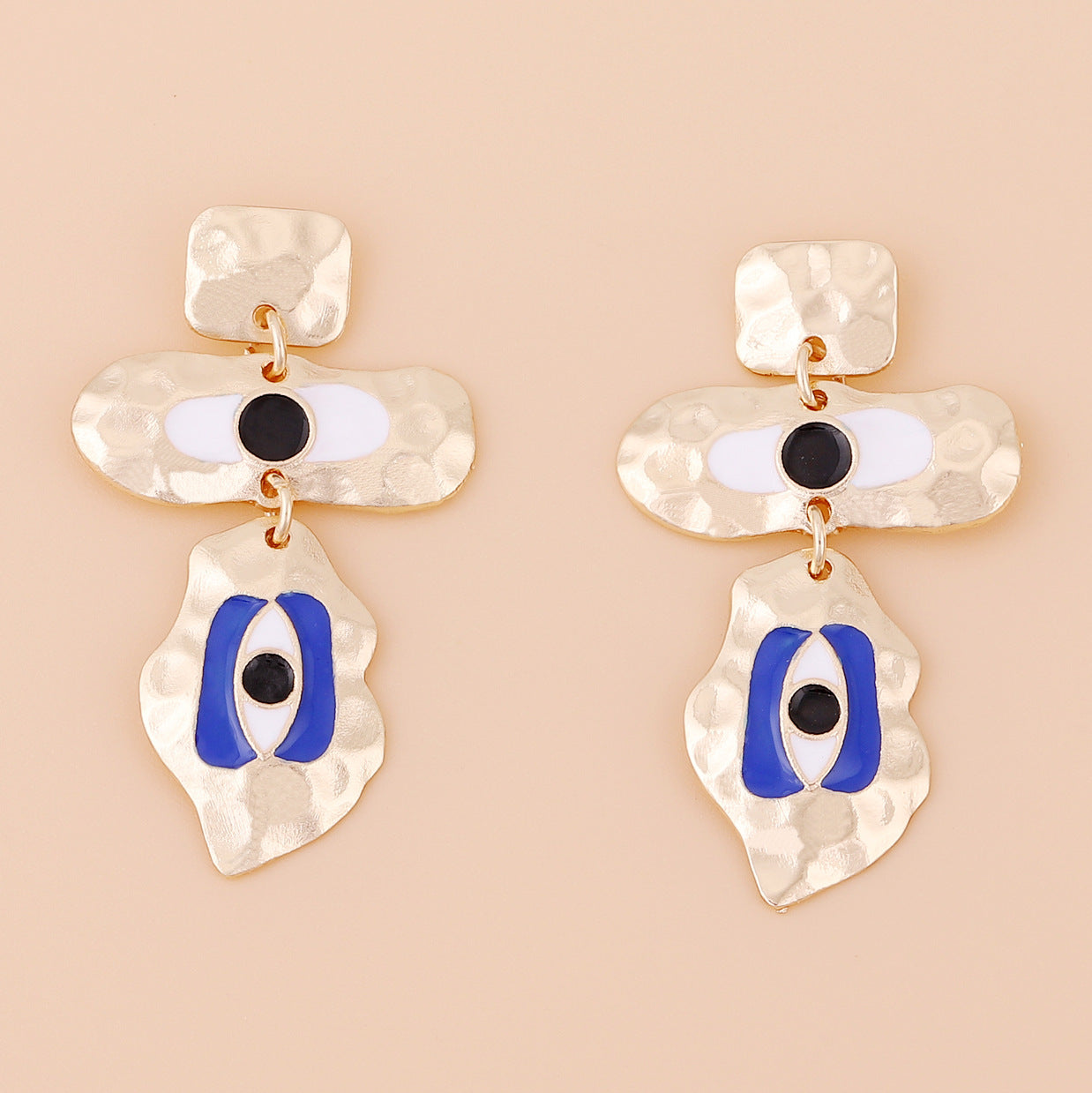 Hurmaava Korvarengas jokaiseen tilaisuuteen