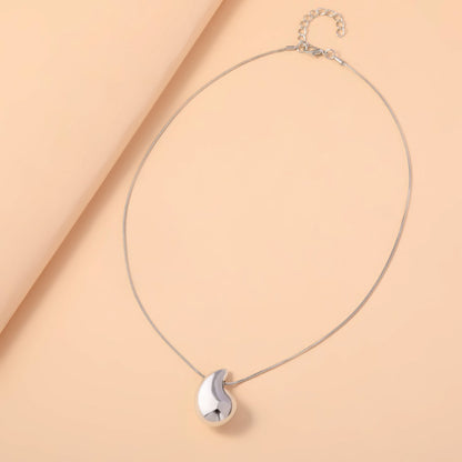 Romanttinen Kulta Kaulakoru erityisiin hetkiin