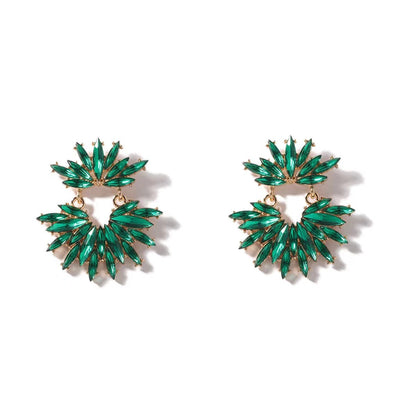 Kaunis Korvarengas ainutlaatuisella tyylillä