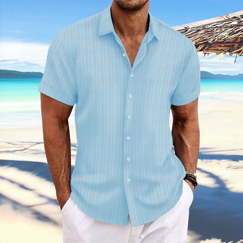 Well Tailored Shirt with a Graceful Silhouette