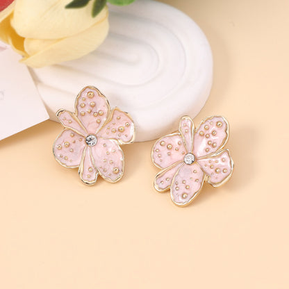 Hurmaava Korvarengas jokaiseen tilaisuuteen