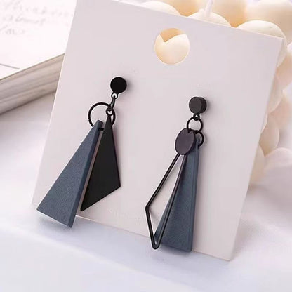 Elegantti Korvarengas jokaiseen tilaisuuteen