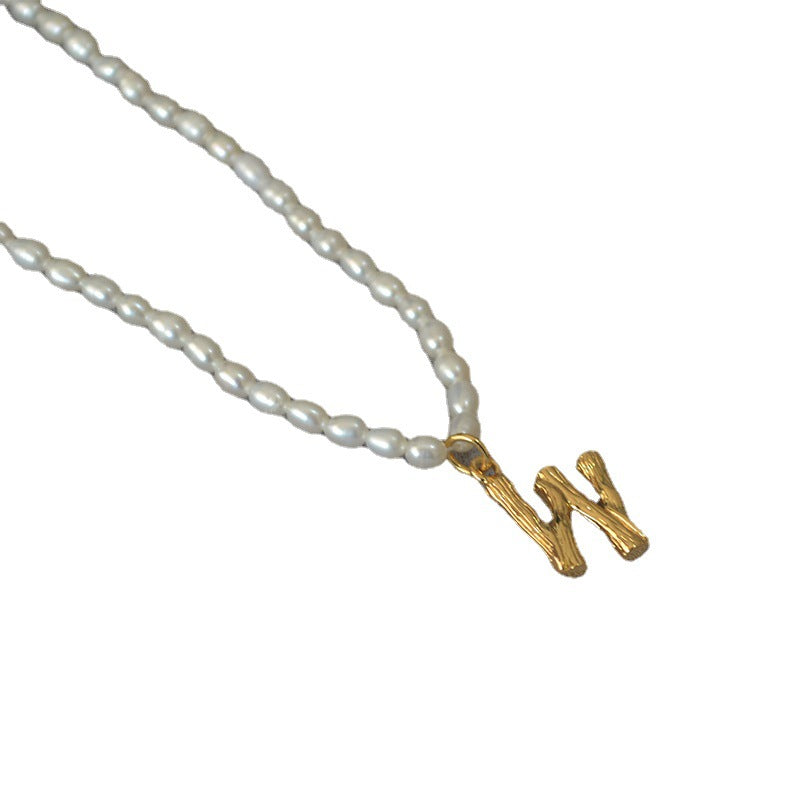 Hurmaava Helmi Kaulakoru jokaiseen tilaisuuteen