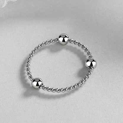 Klassinen Kulta Sormus ajattomalla viehätyksellä