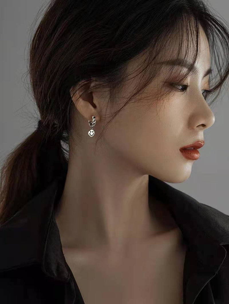 Käsintehty vintage Korvarengas