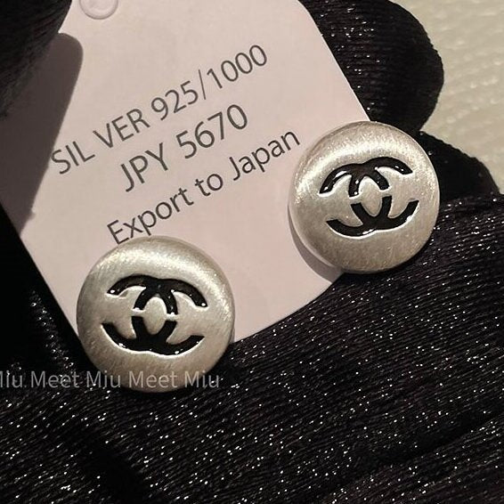 Hurmaava Korvarengas jokaiseen tilaisuuteen