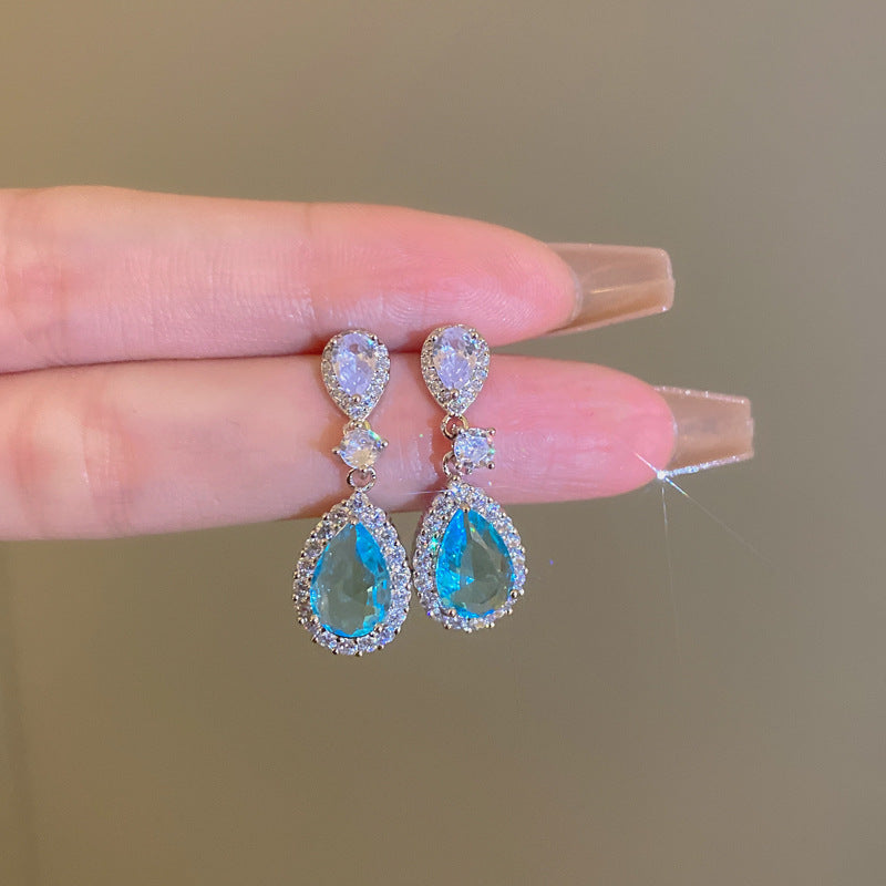 Romanttinen Korvarengas erityisiin hetkiin