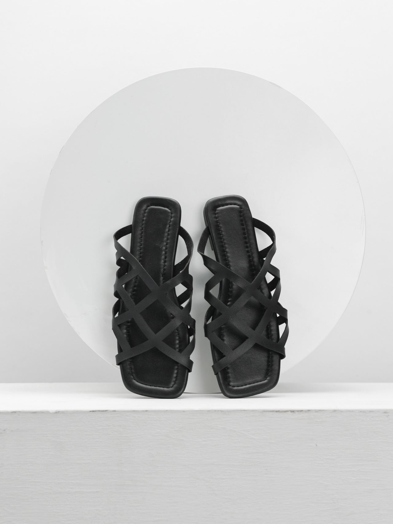 Klassiset Ortopediset Sandaalit Ajattomalla Tyylillä