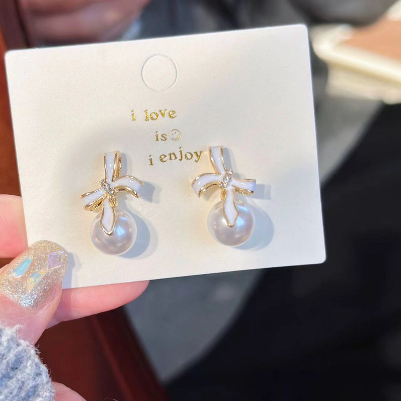 Romanttinen Helmi Korvarengas erityisiin hetkiin