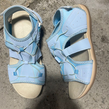 Klassiset Ortopediset Sandaalit Ajattomalla Tyylillä