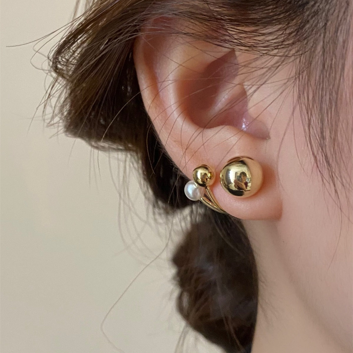 Hurmaava Kulta Korvarengas jokaiseen tilaisuuteen