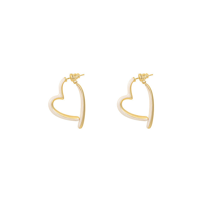 Hurmaava Helmi Korvarengas jokaiseen tilaisuuteen