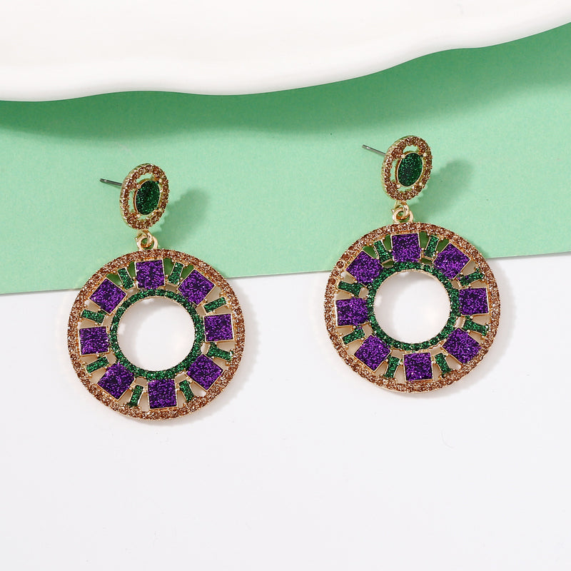 Elegantti Korvarengas jokaiseen tilaisuuteen