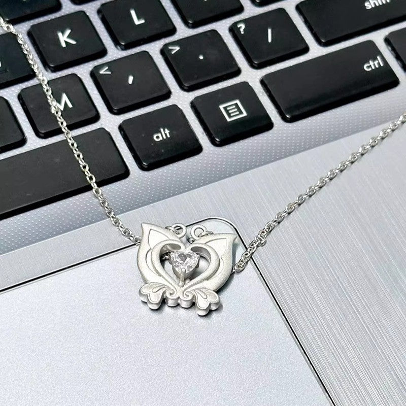 Klassinen Kaulakoru ajattomalla viehätyksellä