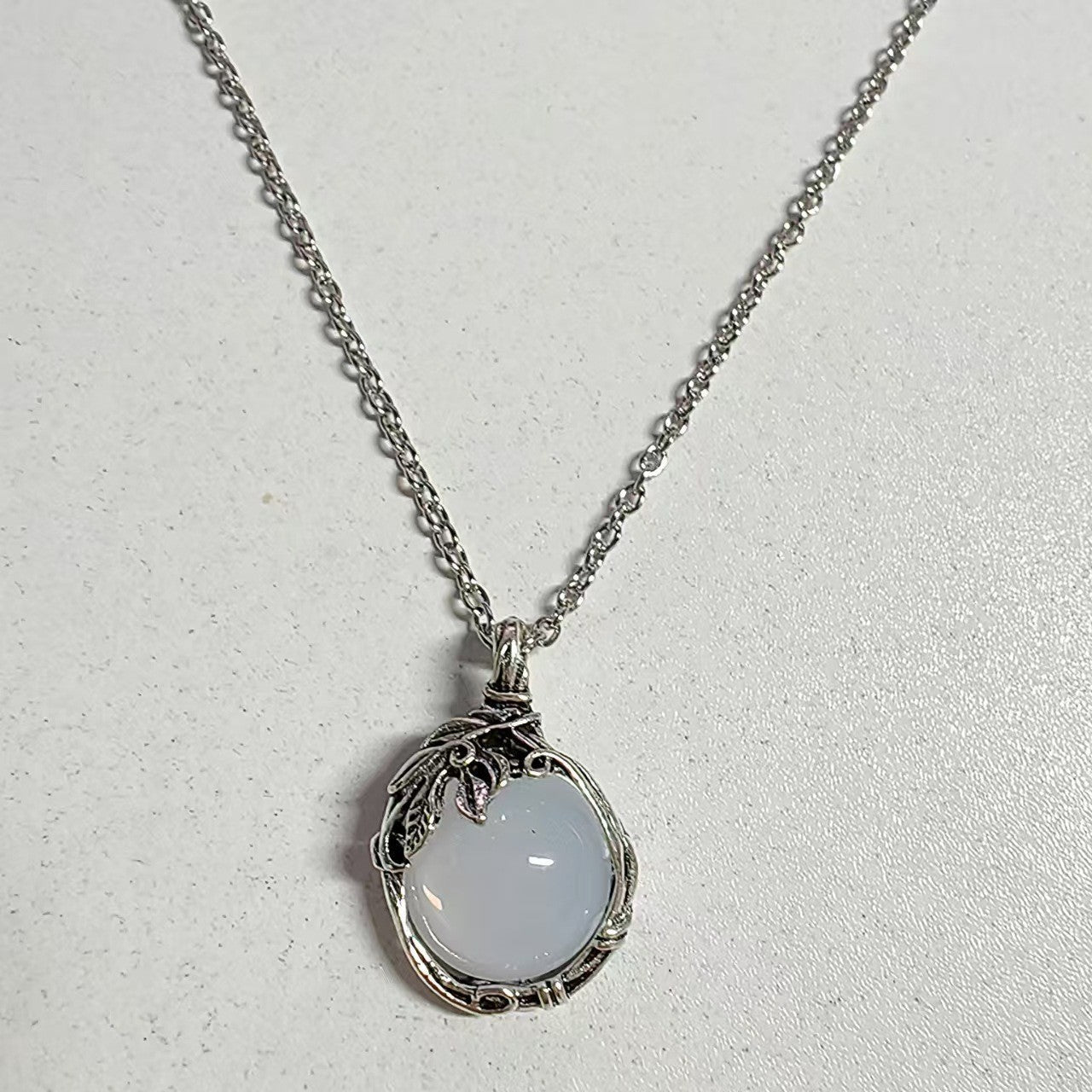 Herkkä käsityö Koru