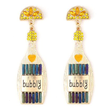 Kaunis Korvarengas ainutlaatuisella tyylillä