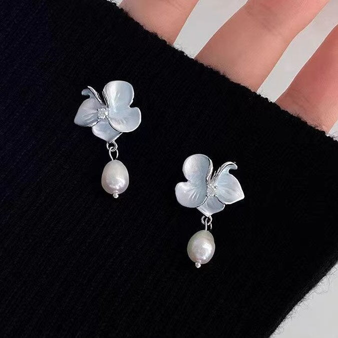 Elegantti Helmi Korvarengas jokaiseen tilaisuuteen