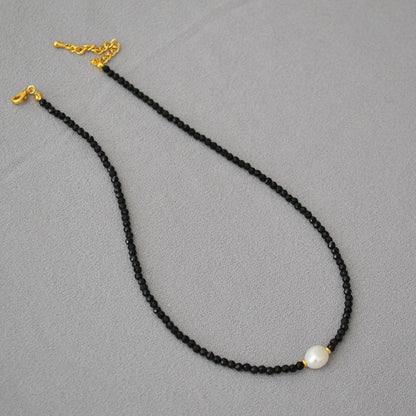 Romanttinen Helmi Kaulakoru erityisiin hetkiin