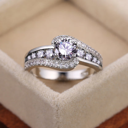 Kaunis Sormus ainutlaatuisella tyylillä