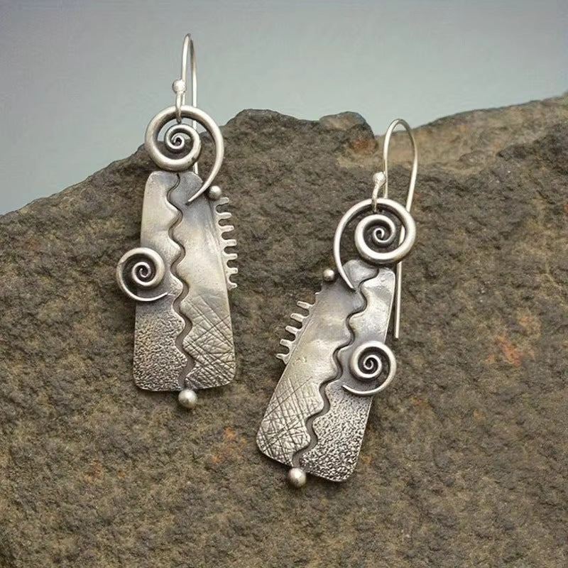 Käsintehty vintage Korvarengas