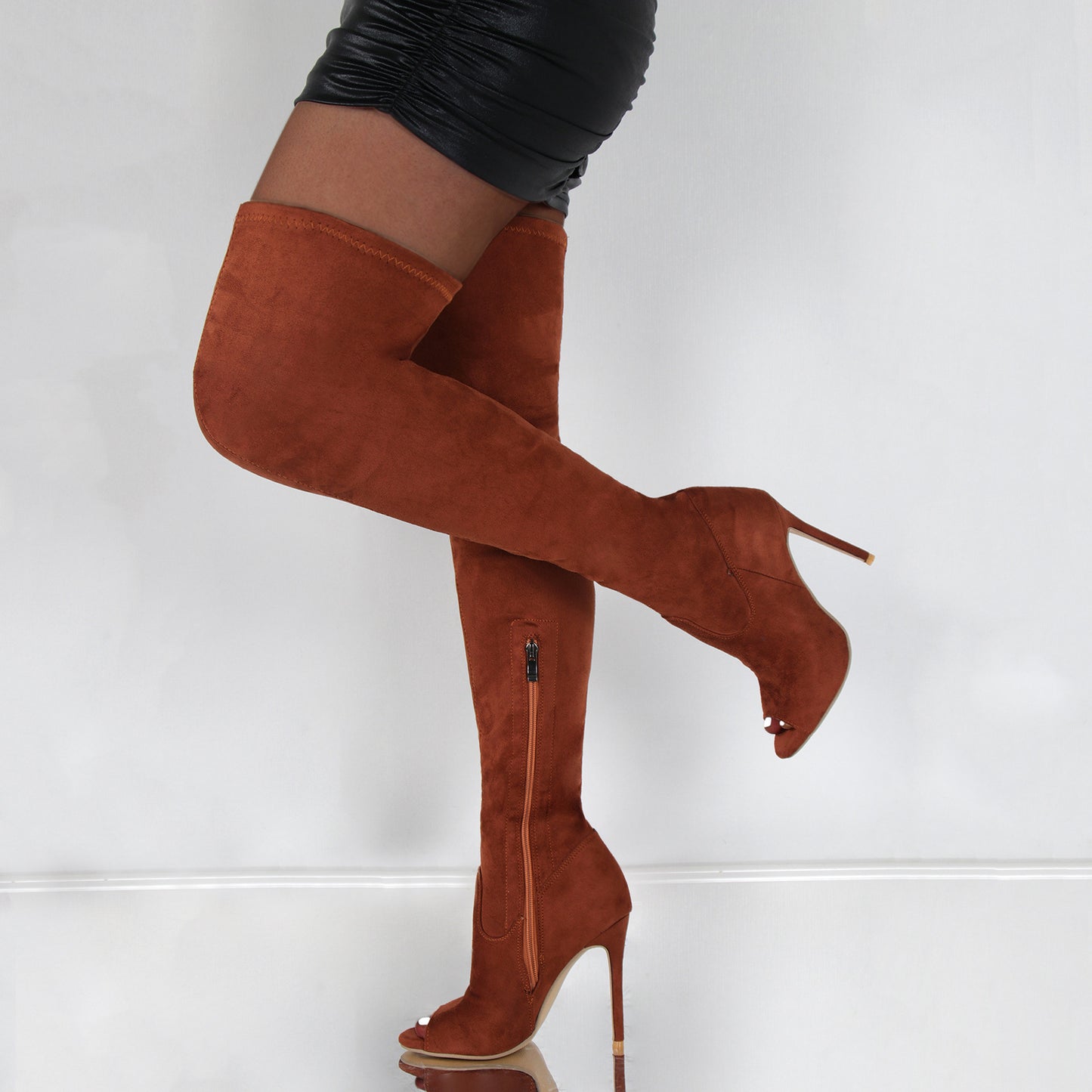 Klassiset Ortopediset Saappaat Ajattomalla Tyylillä