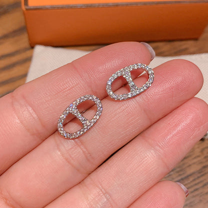 Elegantti Koru jokaiseen tilaisuuteen