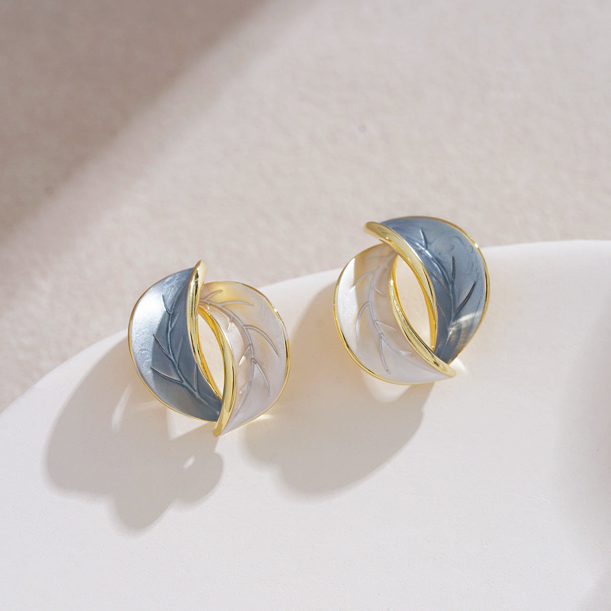 Hurmaava Korvarengas jokaiseen tilaisuuteen