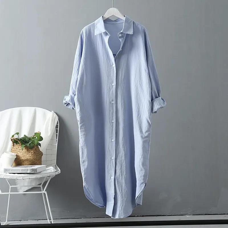 Classic Vintage Shirt with a Flattering Fit