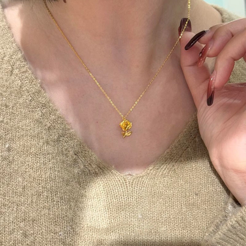 Klassinen Kaulakoru ajattomalla viehätyksellä