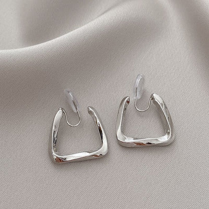 Hurmaava Hopea Korvarengas jokaiseen tilaisuuteen