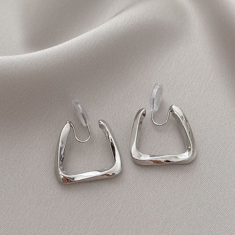 Hurmaava Hopea Korvarengas jokaiseen tilaisuuteen