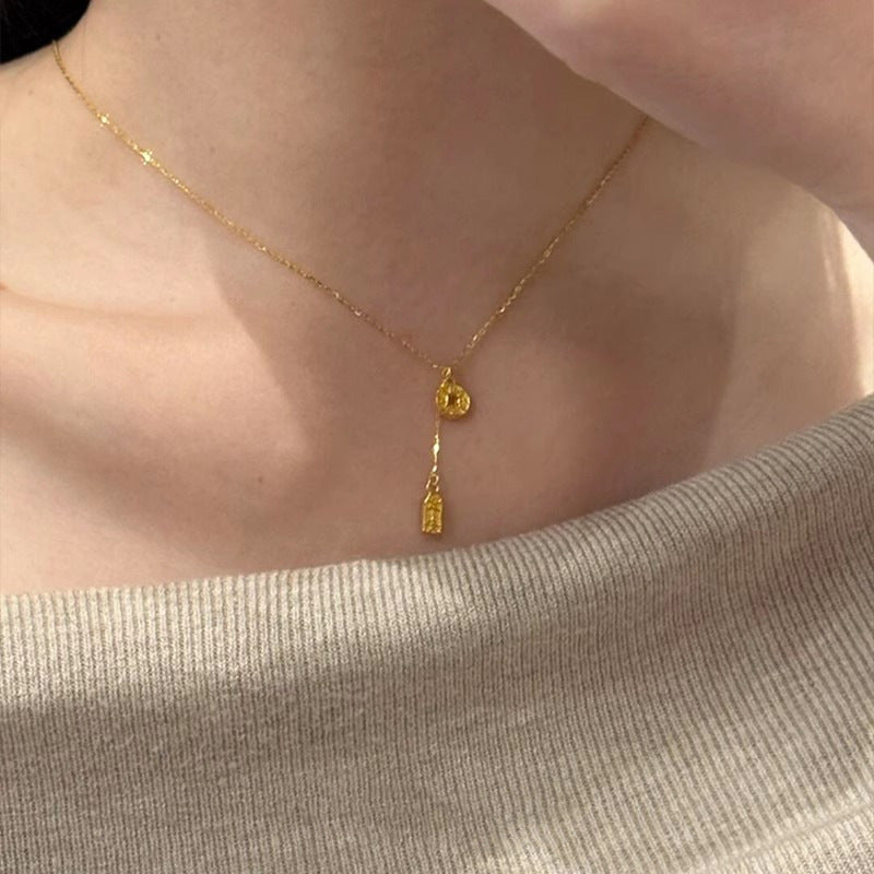 Kaunis Kulta Kaulakoru ainutlaatuisella tyylillä